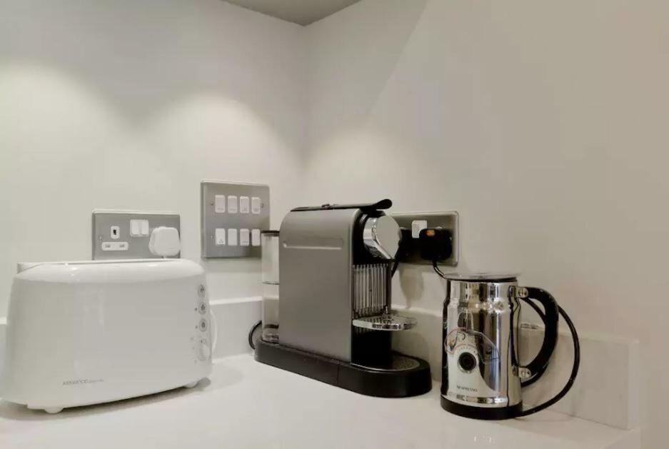Wyatt Court Apartment London Bagian luar foto