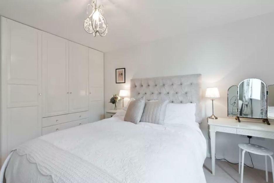 Wyatt Court Apartment London Bagian luar foto